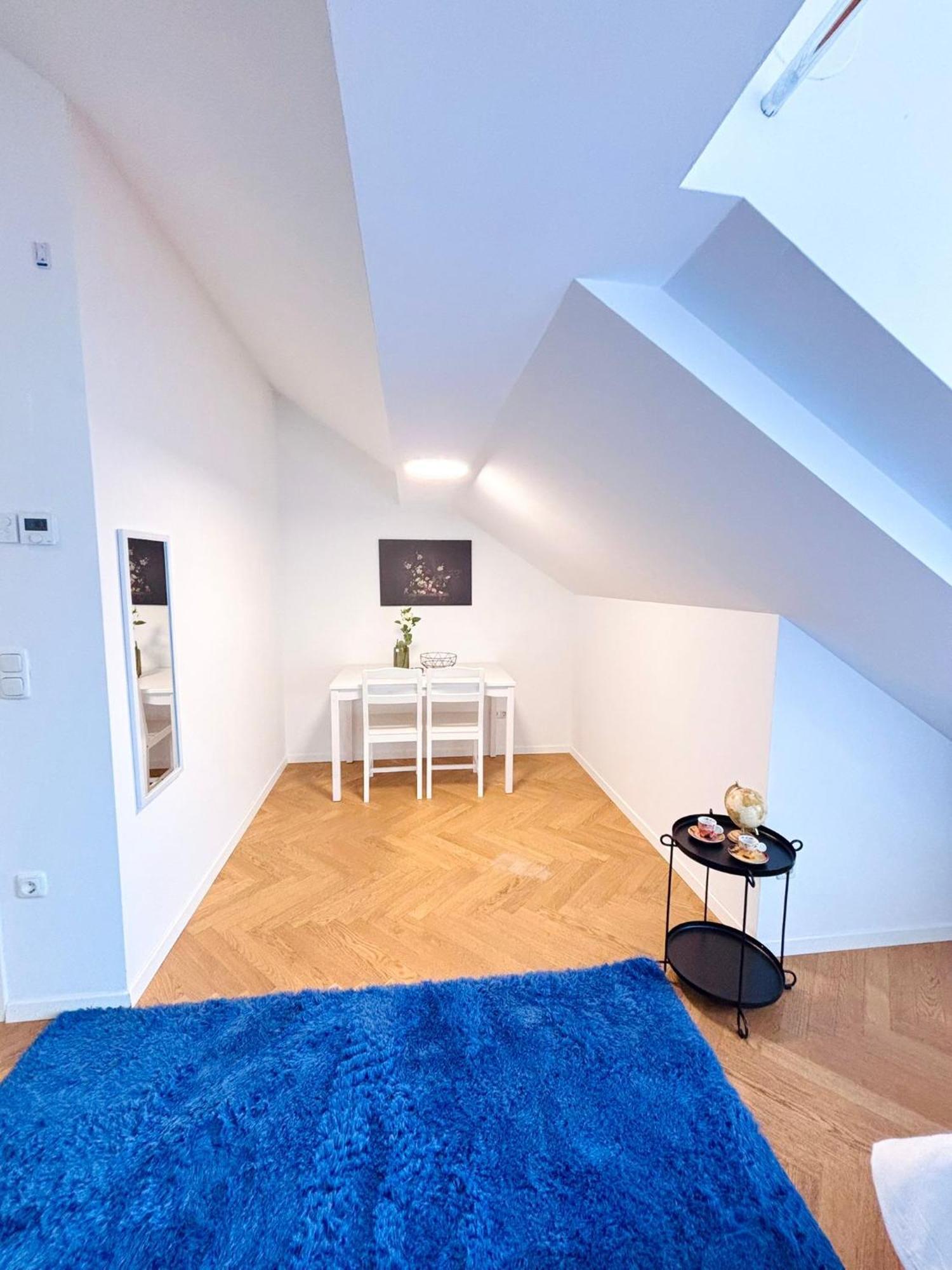 Apartment Simply Five
